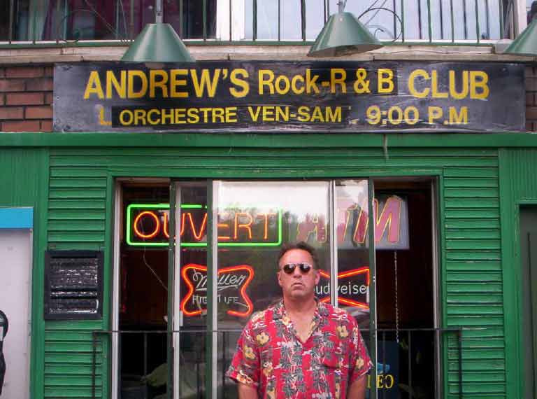 Exploring Montreal ()